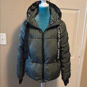 Calvin Klein women Green Puffer Jacket